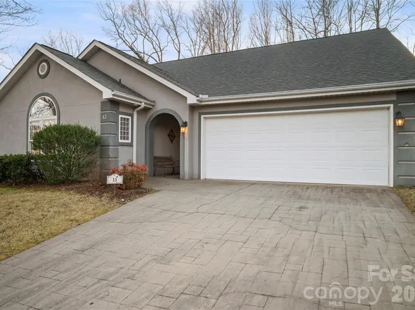 13 Stonebridge Dr, Asheville, NC 28805