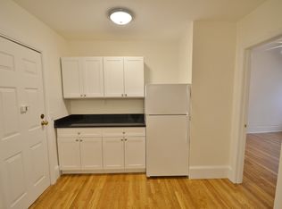 114 Hemenway St APT 3, Boston, MA 02115