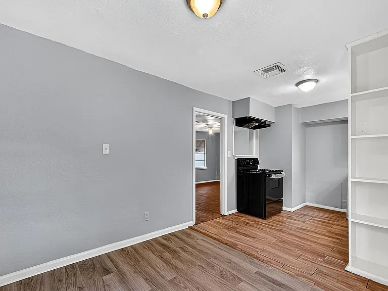 10106 Sierra Dr — Photo 8