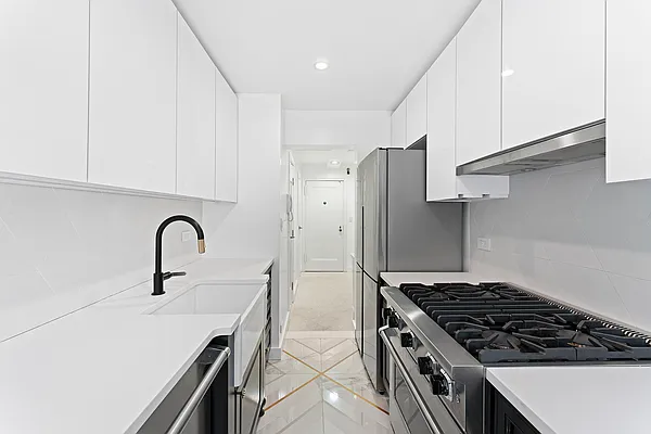 Sold by Patrick Quagliano, LREB | media 4