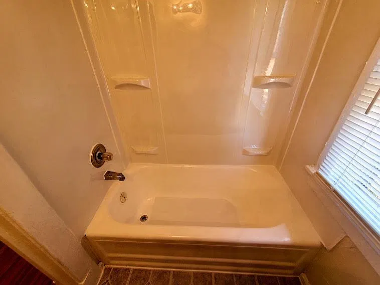 3 bed, 1200 sqft, $1,495 — Photo 4