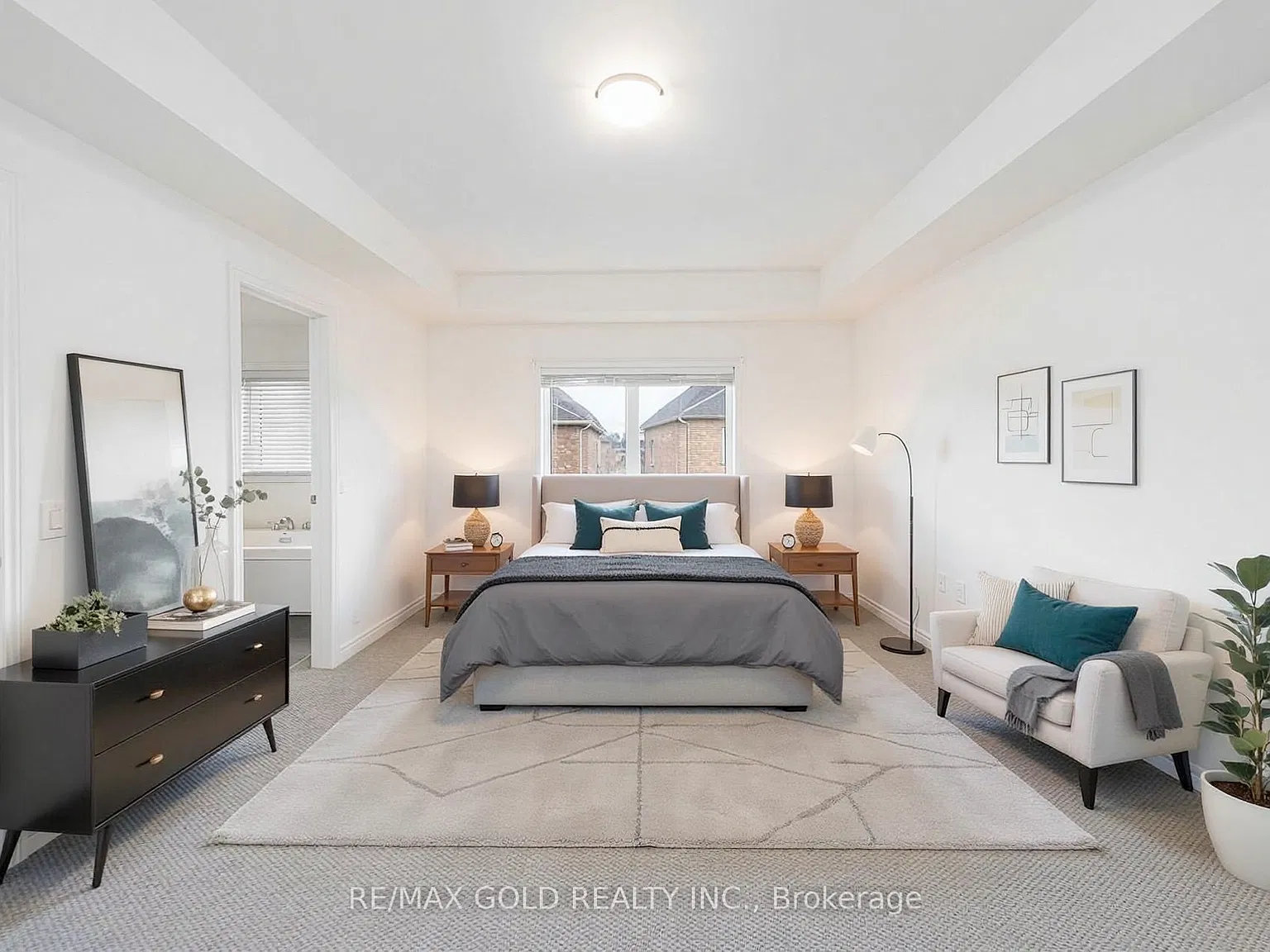4 bed, $3,200 — Photo 3