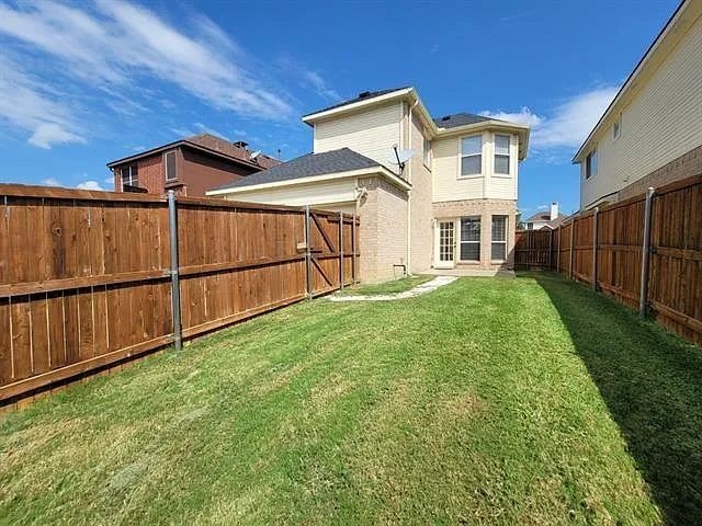 1365 Mae Dr — Photo 10