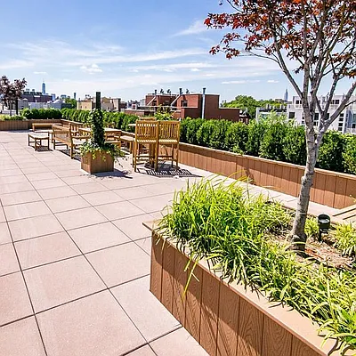 Rented by Nooklyn NYC LLC | media 82