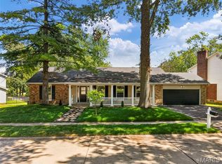 1768 Orchard Hill Dr, Chesterfield, MO 63017