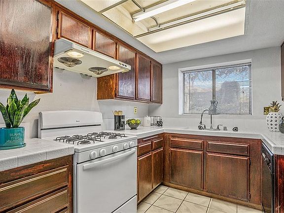 5th image of 1526 Millcreek