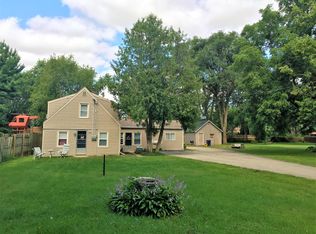 719 E Briar Ln, Beloit, WI 53511