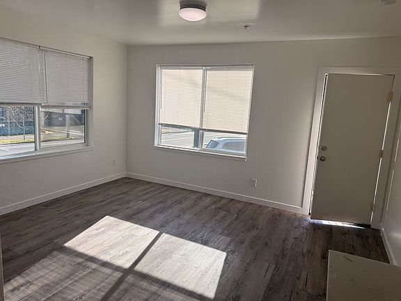 4th image of 1714 Columbia St APT 1