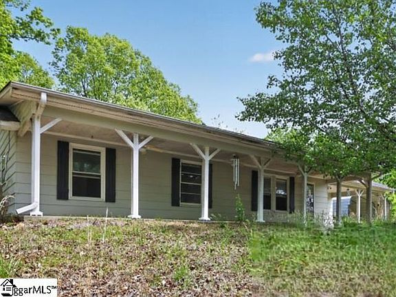 2nd image of 127 Wildwood Ln