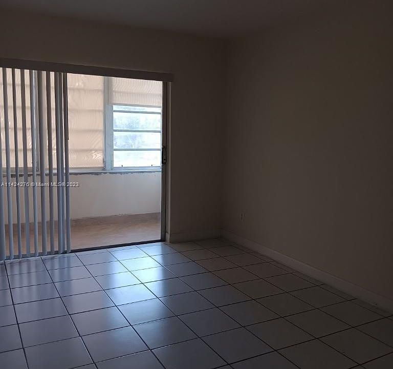 1st image of 1400 NE 191st St #0