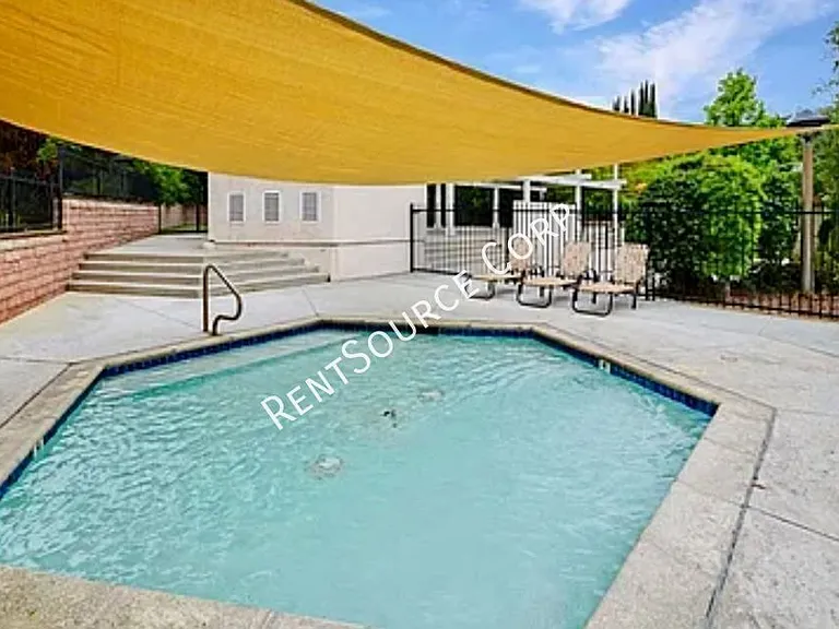 25463 Via Escovar — Photo 31
