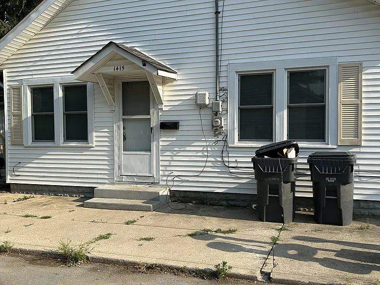 1415 E 34th St — Photo 12