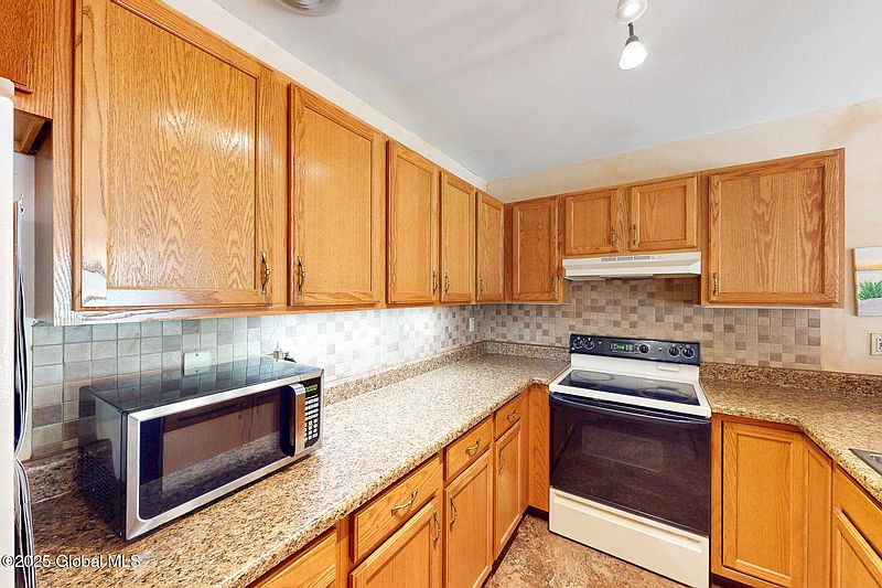4th image of 1166 Spearhead Drive