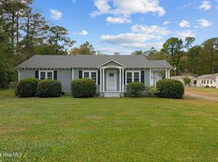 396 E Chatham St, Newport, NC 28570