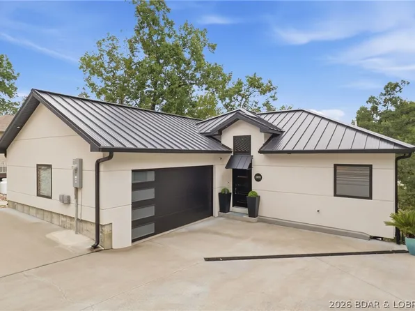 1169 Beacon Point Cir, Lake Ozark, MO 65049
