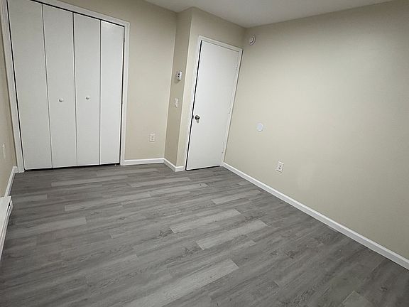 5th image of 121B Orient Ave #1