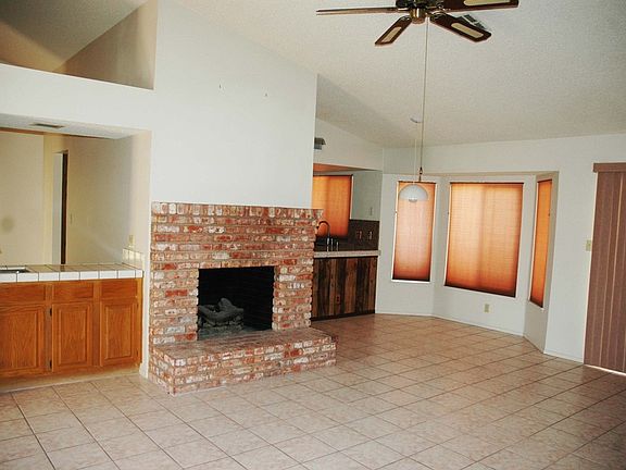 3rd image of 7351 Picardie Ln