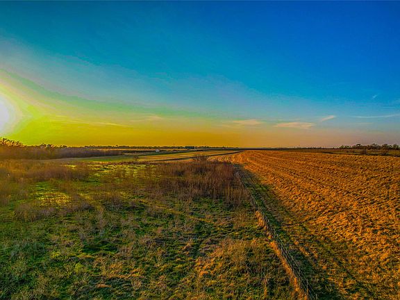 3rd image of 4480 Cen Tex Loop