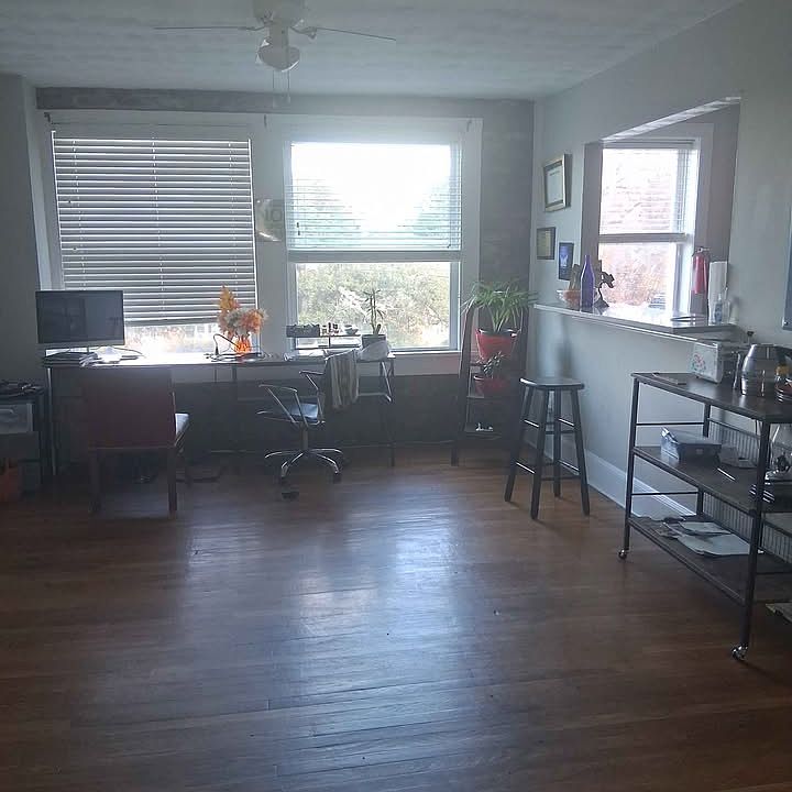 2nd image of 9334 1st View St