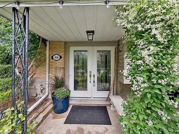 4th image of 100 Forest Hill Dr