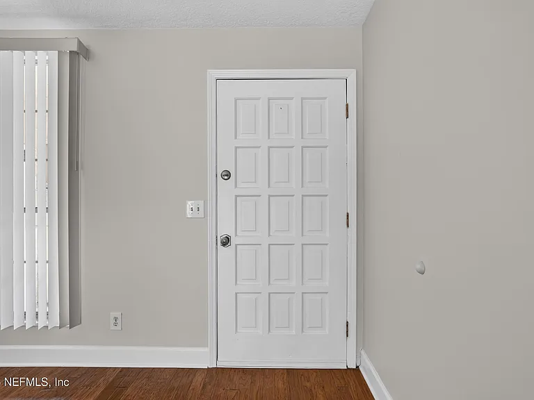 1757 El Camino Rd #4 — Photo 5