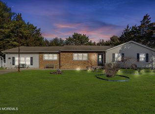 188 Mapletree Rd, Toms River, NJ 08753