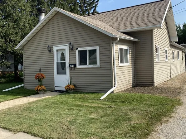 227 Chute St, Menasha, WI 54952