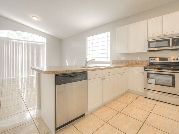 4th image of 1260 W Magnolia Cir