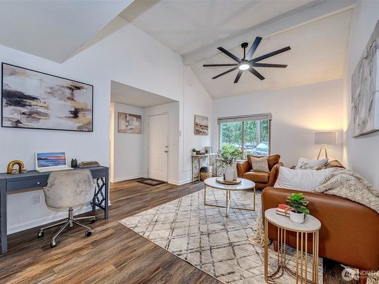 4308 NE Sunset Boulevard #P1, Renton, WA 98059