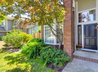 2249 Banbury Cir, Roseville, CA 95661