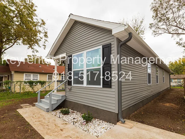1623 N Atlanta Ave — Photo 2