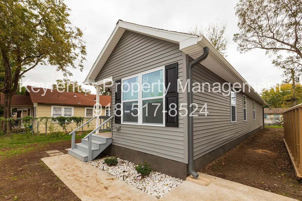 Building Photo - 1623 N Atlanta Ave
