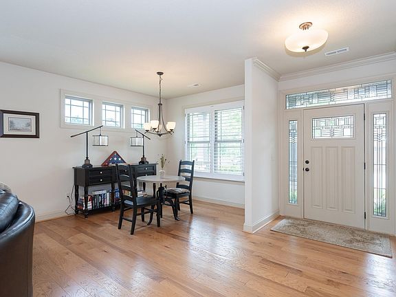3rd image of 26 Bradstock Dr