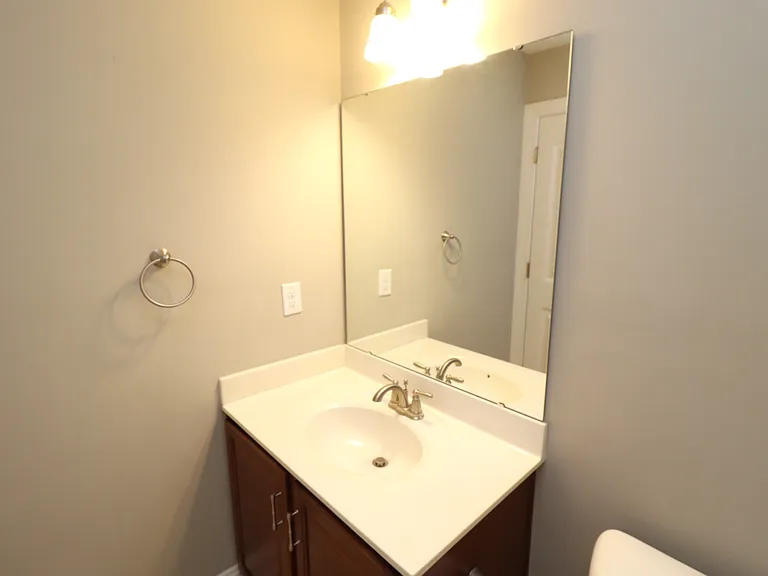 1428 Providence Green Ln — Photo 32
