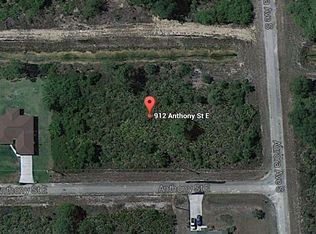 912 Anthony St E, Lehigh Acres, FL 33974