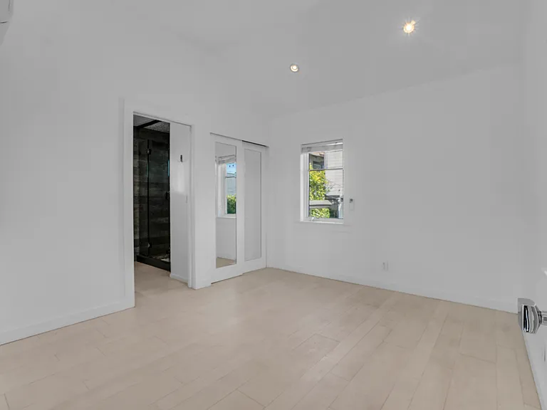 44 Sunset Ave — Photo 50