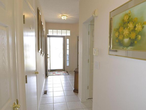 3rd image of 4056 Coventry Manor Way