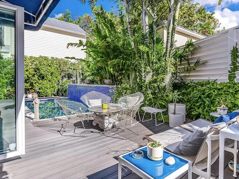 629 Elizabeth St — Photo 33