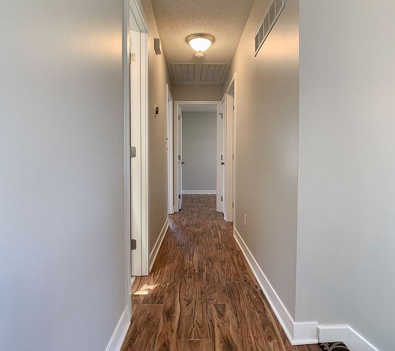 1st image of 617 SE Battery Dr