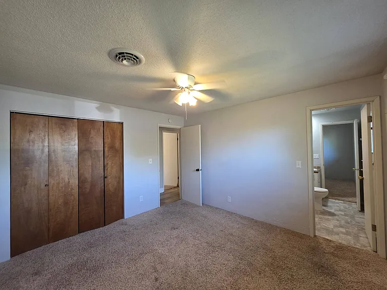 1601 S Yelm St — Photo 12