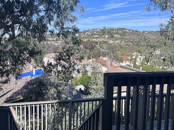 5th image of 2950 La Costa Ave #1