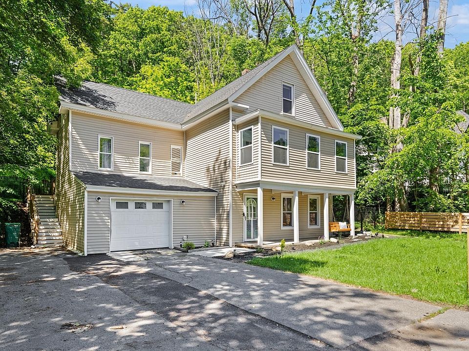 1st image of 155 River St