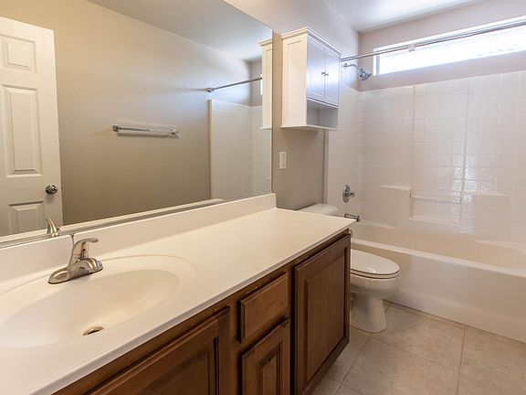 5th image of 5525 Grey Pointe St