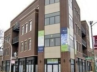 1740 W Cornelia Ave #201, Chicago, IL 60657