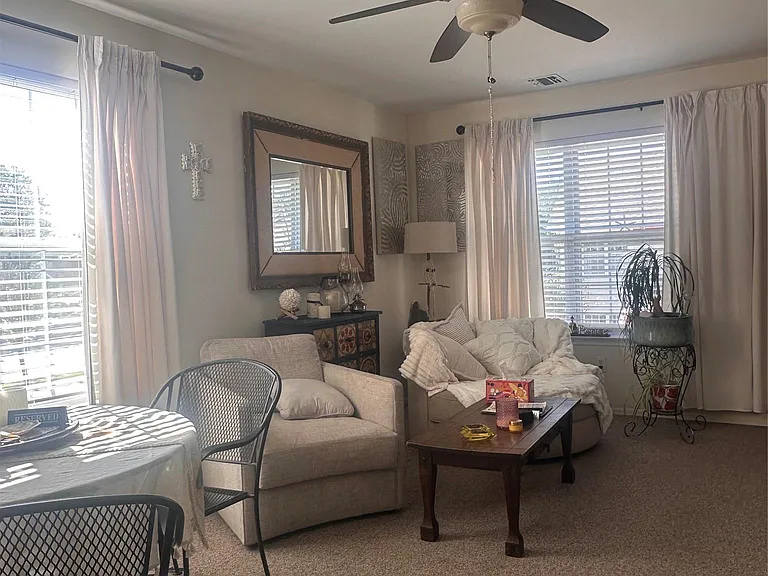 17 Garden Way — Photo 6