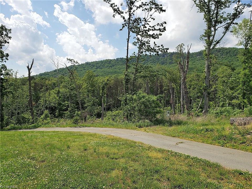 2nd image of 1060 Birdsong Rd