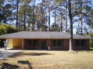 449 Bruce Circe, Moss Bluff, LA 70611