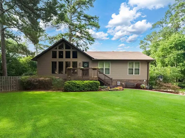 909 Dogwood Cir, Leeds, AL 35094