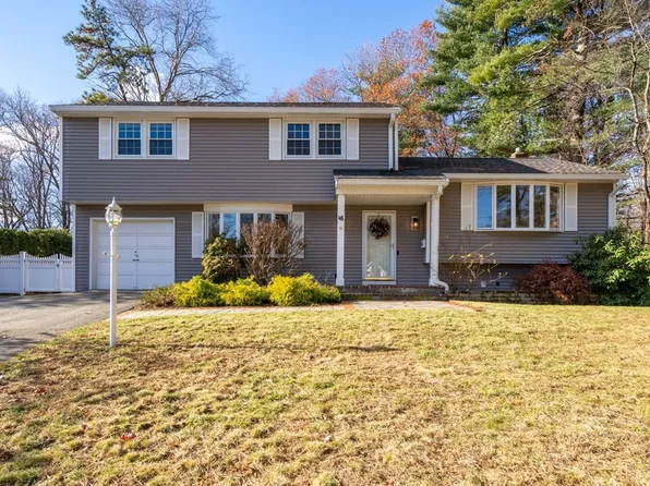 45 Oak Hill Dr, Sharon, MA 02067
