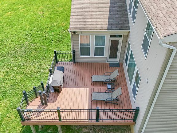 3rd image of 4254 Parkview Ct